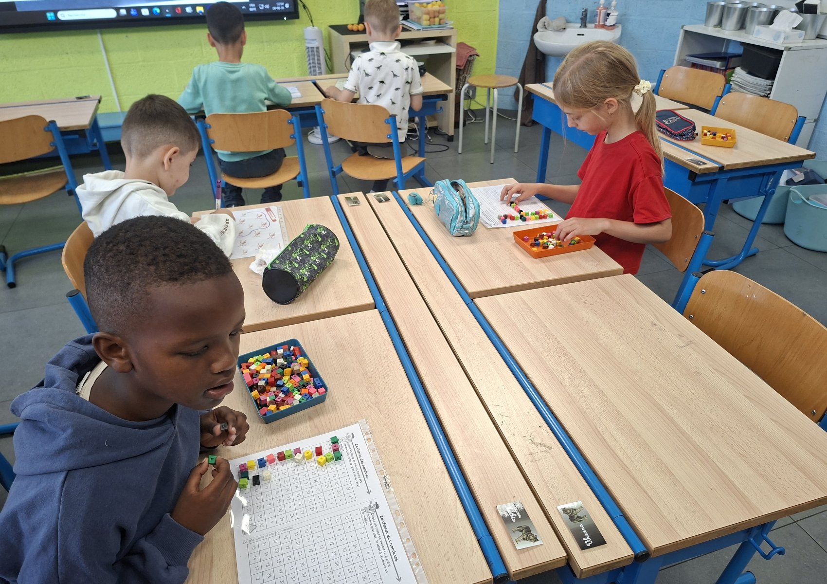 41194