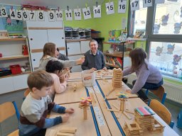 10a99d8f-1020-4fc6-bb24-a3ff61ee3ac8-1_all_210