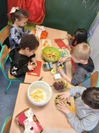 Les Champis et madame Isshane 1 - avril 26